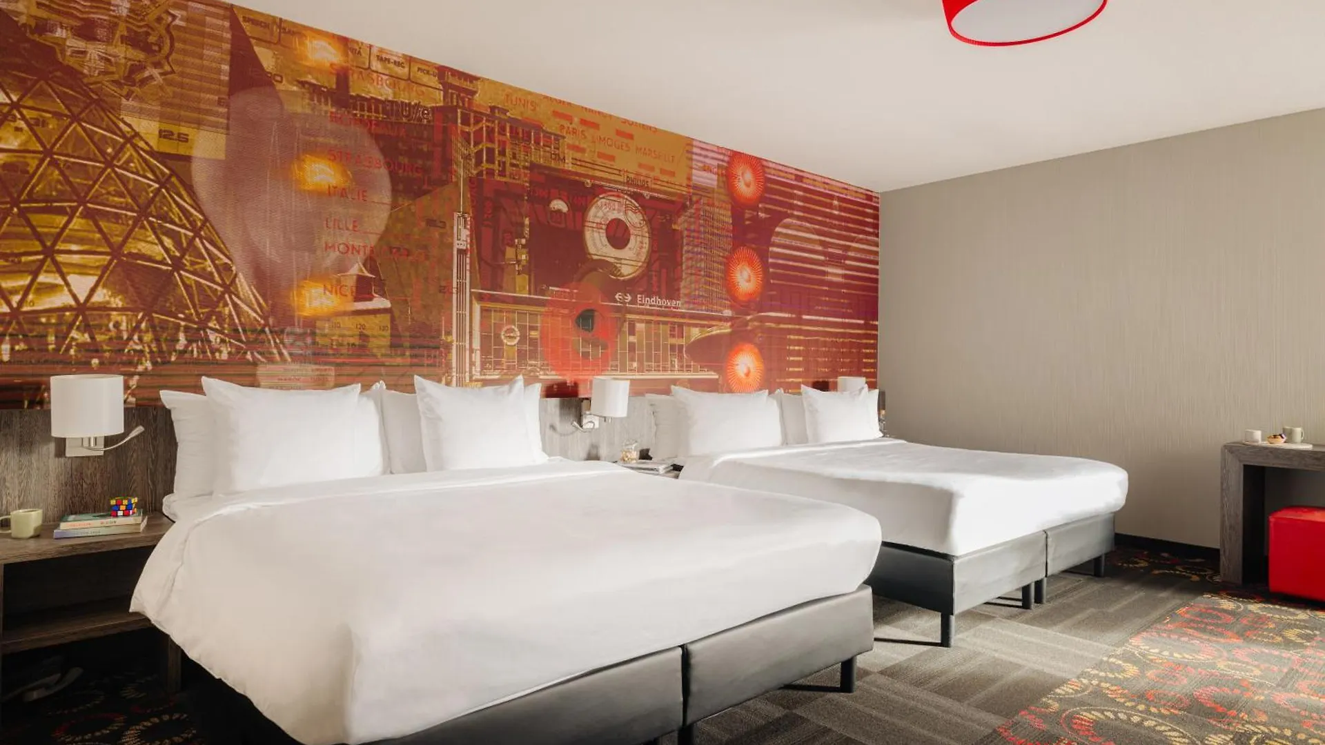 Crown Hotel Eindhoven Centre 4*,  Nederland